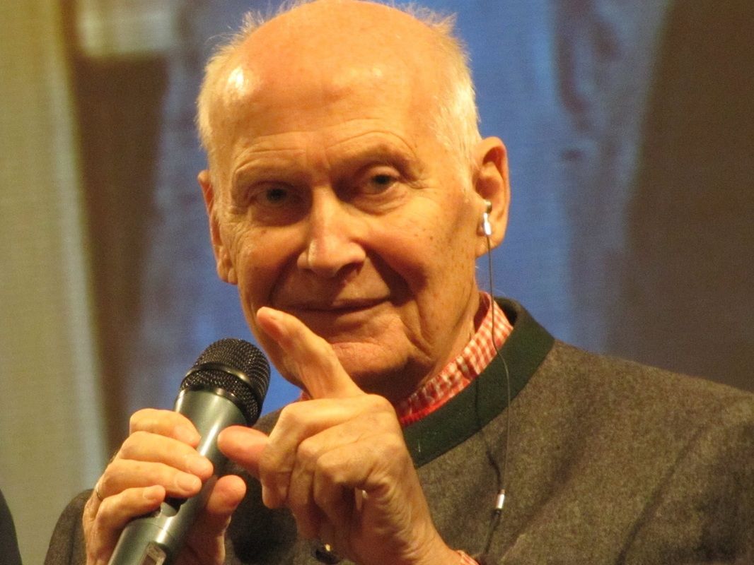 Bert Hellinger: El pionero de las Constelaciones Familiares