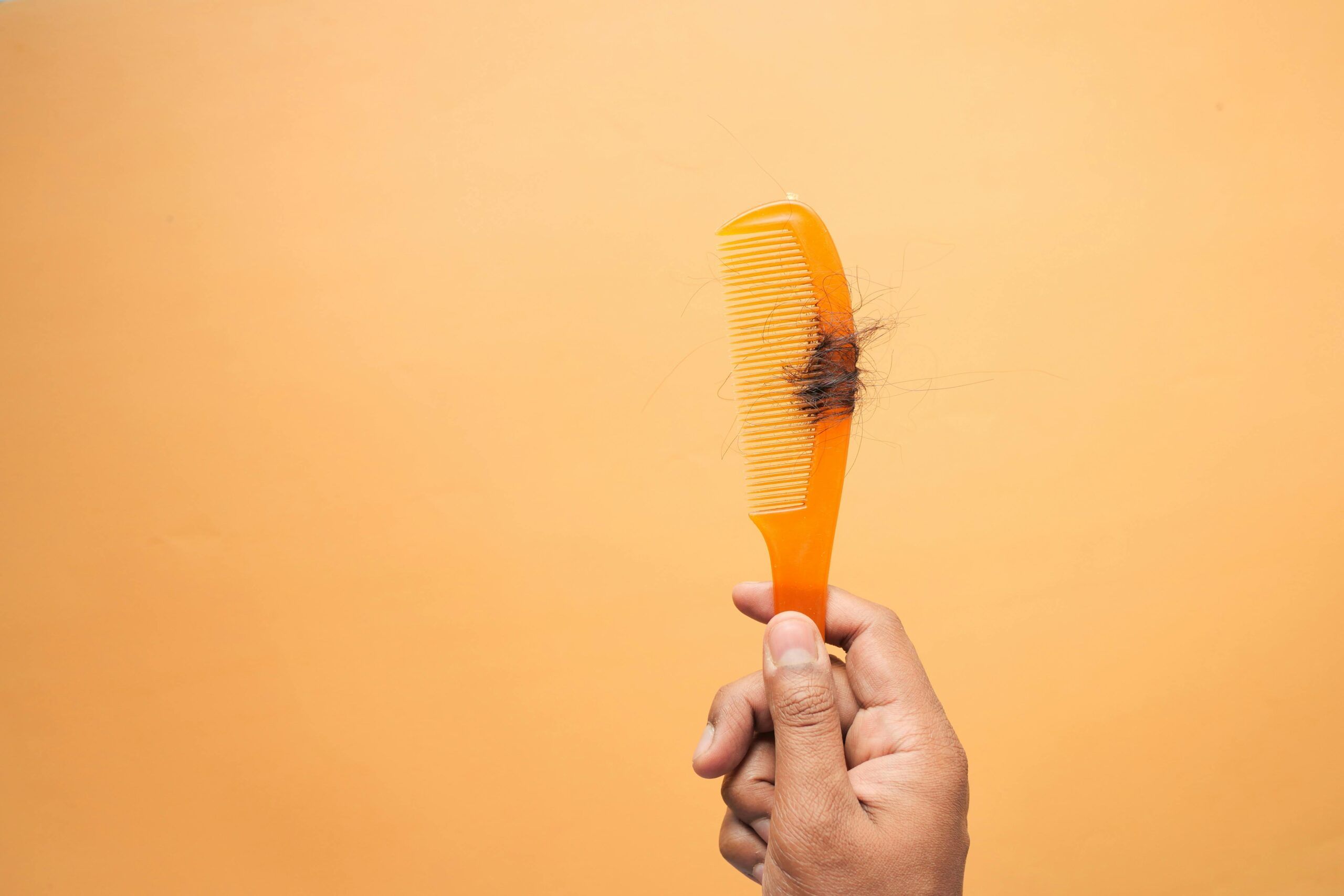 Remedio Natural para la Caída del Cabello con Jengibre y Aceite de Oliva