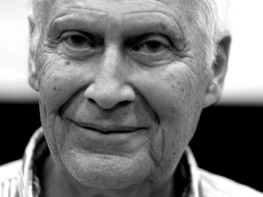 Frases de Bert Hellinger que te harán mirar tu vida y tu familia de otra manera